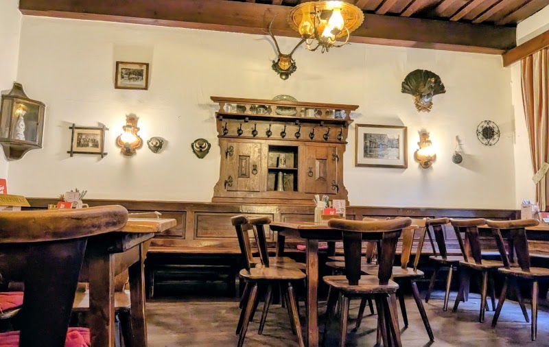Gasthaus "Zum Wilden Mann" - Gasthaus "Zum Wilden Mann" Getreidegasse 20, 5020 Salzburg, Austria
