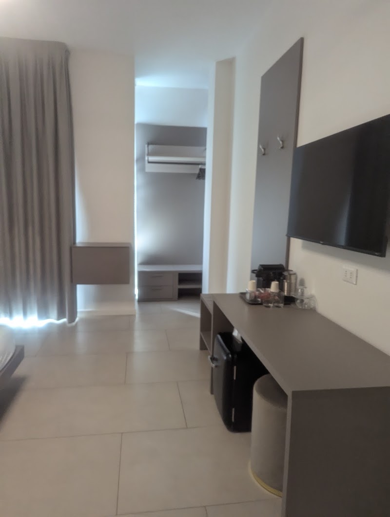 Luxury Station Suite - Luxury Station Suite, Via Giovanni Amendola, 15, 40121 Bologna BO, Italy