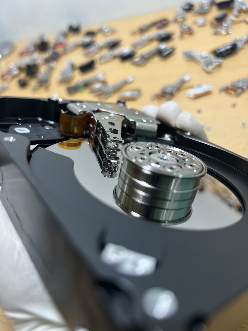 LifeGuard Data Recovery - LifeGuard Data Recovery, OFC - 142 A , First Floor, C-BLOCK, CHENOY TRADE CENTER, Park Ln, Chenoy Trade Center, Kalasiguda, Secunderabad, Telangana 500003, India
