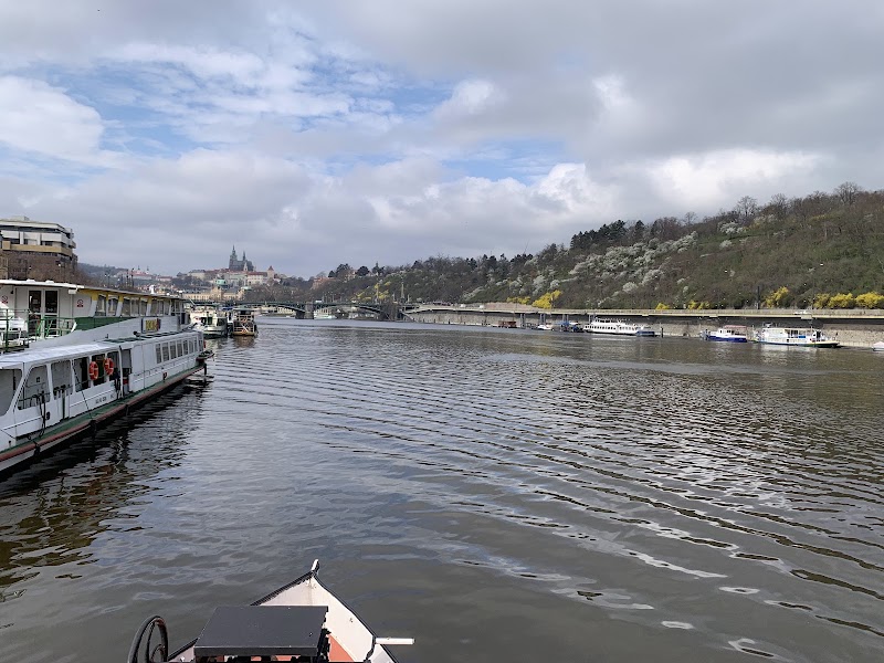 River Boats Prague - River Boats Prague, Dvořákovo nábřeží, Na Františku, přístaviště č.16, 110 00 Praha 1-Staré Město, Czechia