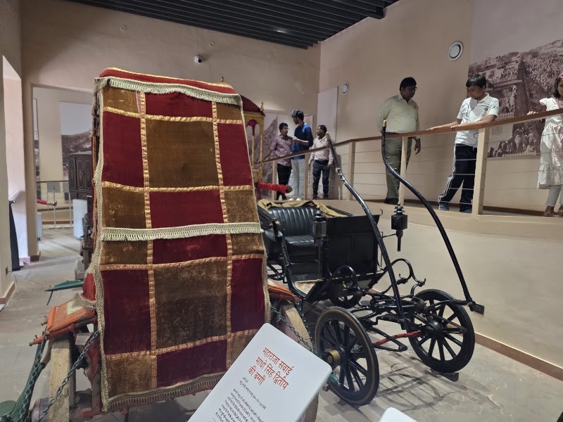 Maharaja Sawai Man Singh II Museum - Maharaja Sawai Man Singh II Museum The City Palace, 221, Tripolia Bazar Road, Gangori Bazaar, J.D.A. Market, Kanwar Nagar, Gangori Bazaar, J.D.A. Market, Brahampuri, Jaipur, Jaipur Nagar Nigam Area, Rajasthan 302002, India