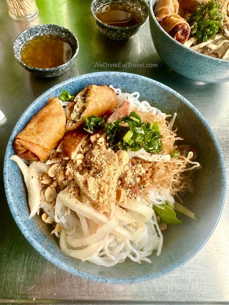Bánh mì chay Tùy Duyên - Bánh mì chay Tùy Duyên Q22 Nguyễn Hữu Hào, Khánh Hội, Hồ Chí Minh, Vietnam