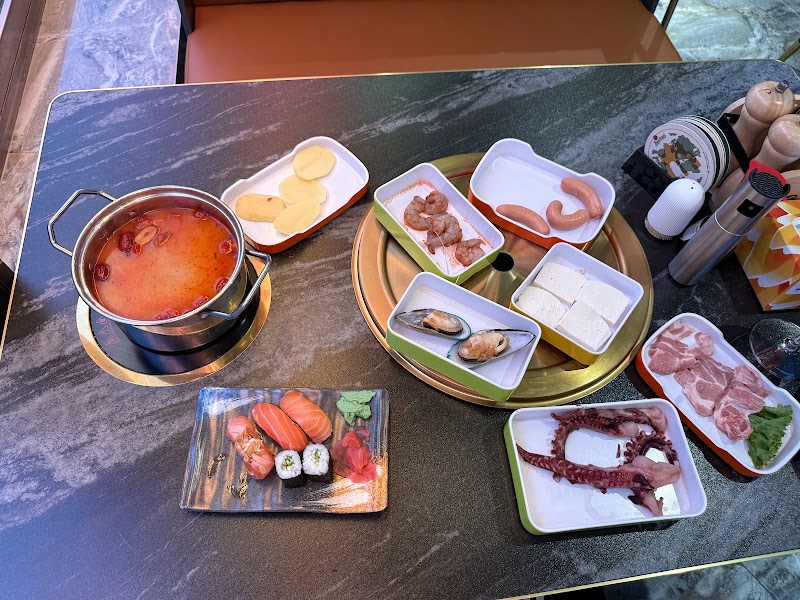 K12 BBQ & Sushi & Wok - K12 BBQ & Sushi & Wok, Václavské nám. 804/58, Nové Město, 110 00 Praha-Praha 1, Czechia