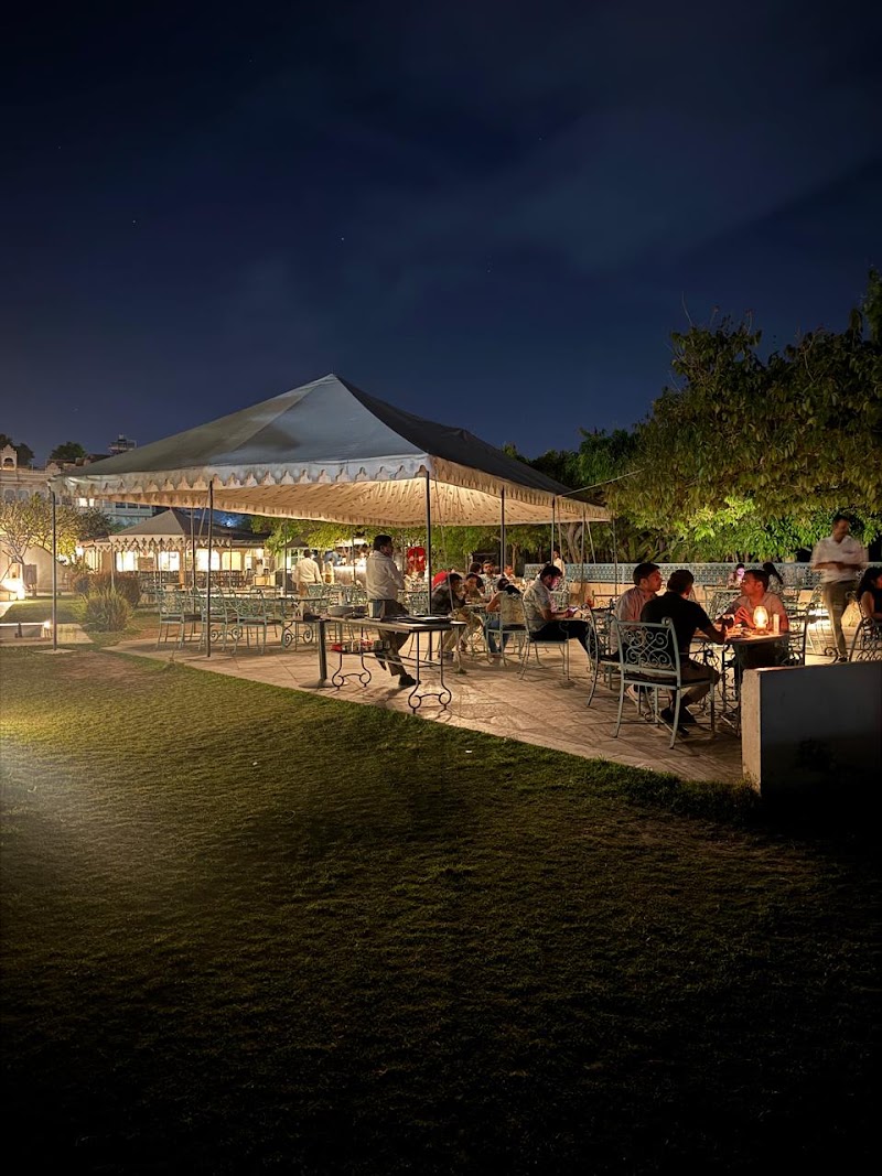 Raaj Bagh Restaurant by Fateh Collection - Raaj Bagh Restaurant by Fateh Collection Alkapuri, 5-B, Fateh Sagar Rd, Fateh Sagar Lake, Udaipur, Rajasthan 313004, India