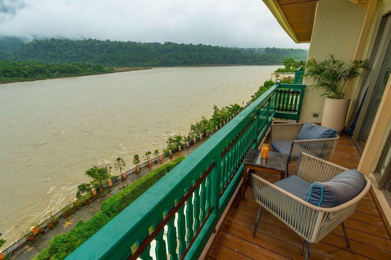 GANGA KINARE - A Riverside Boutique Resort