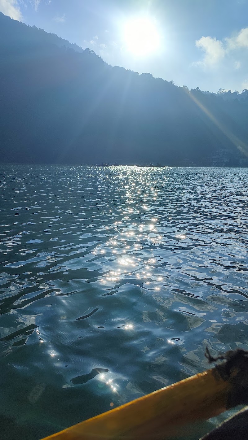Nainital Lake Boat Point - Nainital Lake Boat Point, 9FR4+97M, Nainital Lake, Tallital, Nainital, Uttarakhand 263001, India