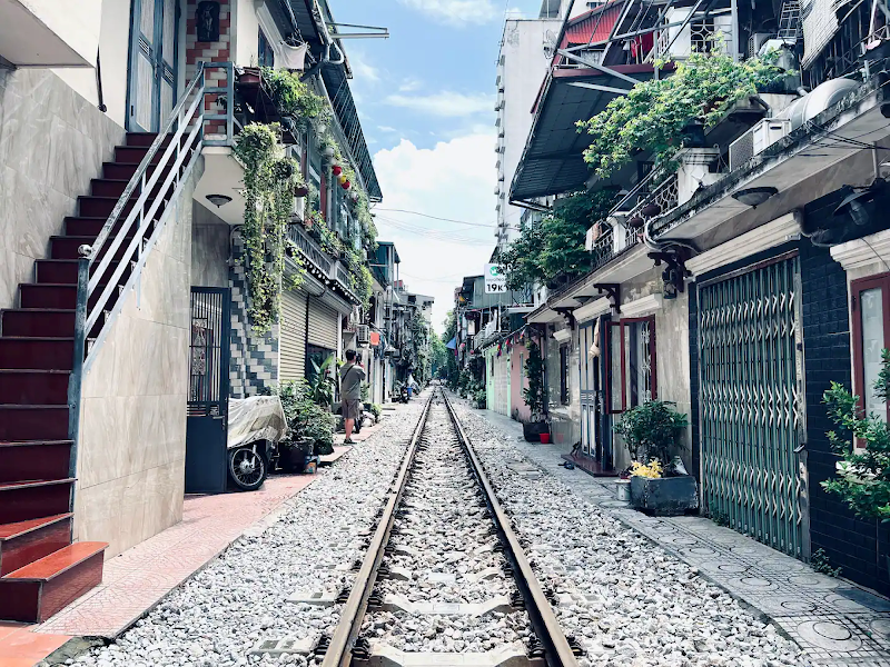 Spacious Old Quarter 2-floor Duplex apartment near Train cafe street, quiet local Alley - Spacious Old Quarter 2-floor Duplex apartment near Train cafe street, quiet local Alley, 8D Điện Biên Phủ, Hoàn Kiếm, Hà Nội 10000, Vietnam
