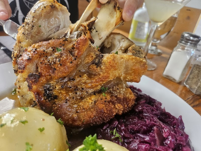 Gasthaus on the Lake - Gasthaus on the Lake 5790 Beach Ave, Peachland, BC V0H 1X6, Canada