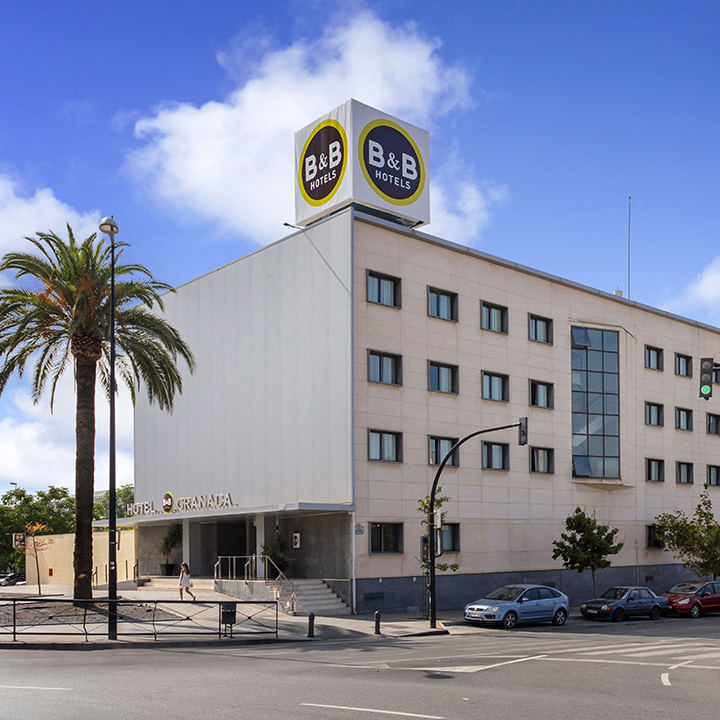 B&B HOTEL Granada Estación - B&B HOTEL Granada Estación Av. de Juan Pablo II, 35, Norte, 18014 Granada, Spain