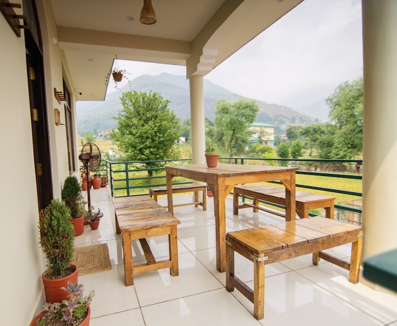 The Jungalow by AVVAs Stays - The Jungalow by AVVAs Stays Learn Well School, Road, Chaugan, Bir, Himachal Pradesh 176077, India