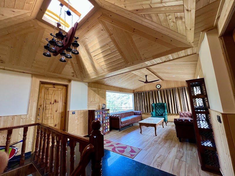 Whispering Winds Villa - Whispering Winds Villa, Lawrence school Road, Sukhi Johri Chowk, Dharampur, Himachal Pradesh 173209, India