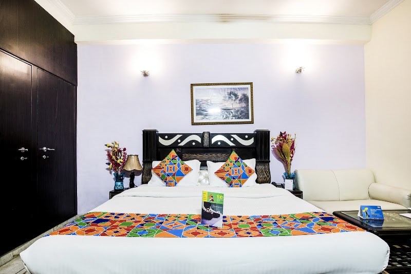 FabExpress Ivy Inn - Hotel in Sector 35, Noida - FabExpress Ivy Inn - Hotel in Sector 35, Noida A, 16, SUMATRA Hospital Marg, Sector 35, Noida, Uttar Pradesh 201307, India