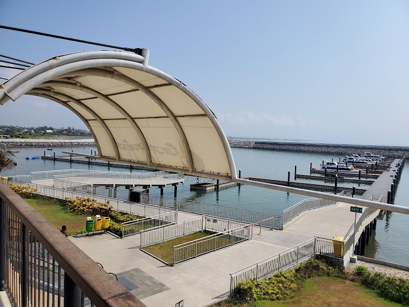 Rocky Fast Boat Harbour Pickup Point - Rocky Fast Boat Harbour Pickup Point, Unnamed Road, 8F85+FQ3, Jungutbatu, Nusa Penida, Klungkung Regency, Bali 80771, Indonesia