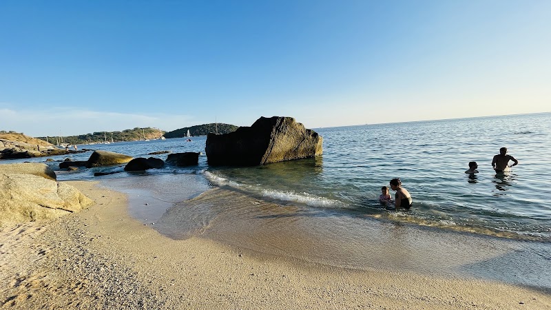 Ao Sane beach - Ao Sane beach, Q7HW+7R7, Karon, Mueang Phuket District, Phuket 83100, Thailand