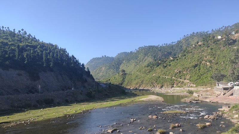 KMVN Tourist Rest House, Kakrighat - KMVN Tourist Rest House, Kakrighat GGXH+MFF, Shiroe, Uttarakhand 263601, India