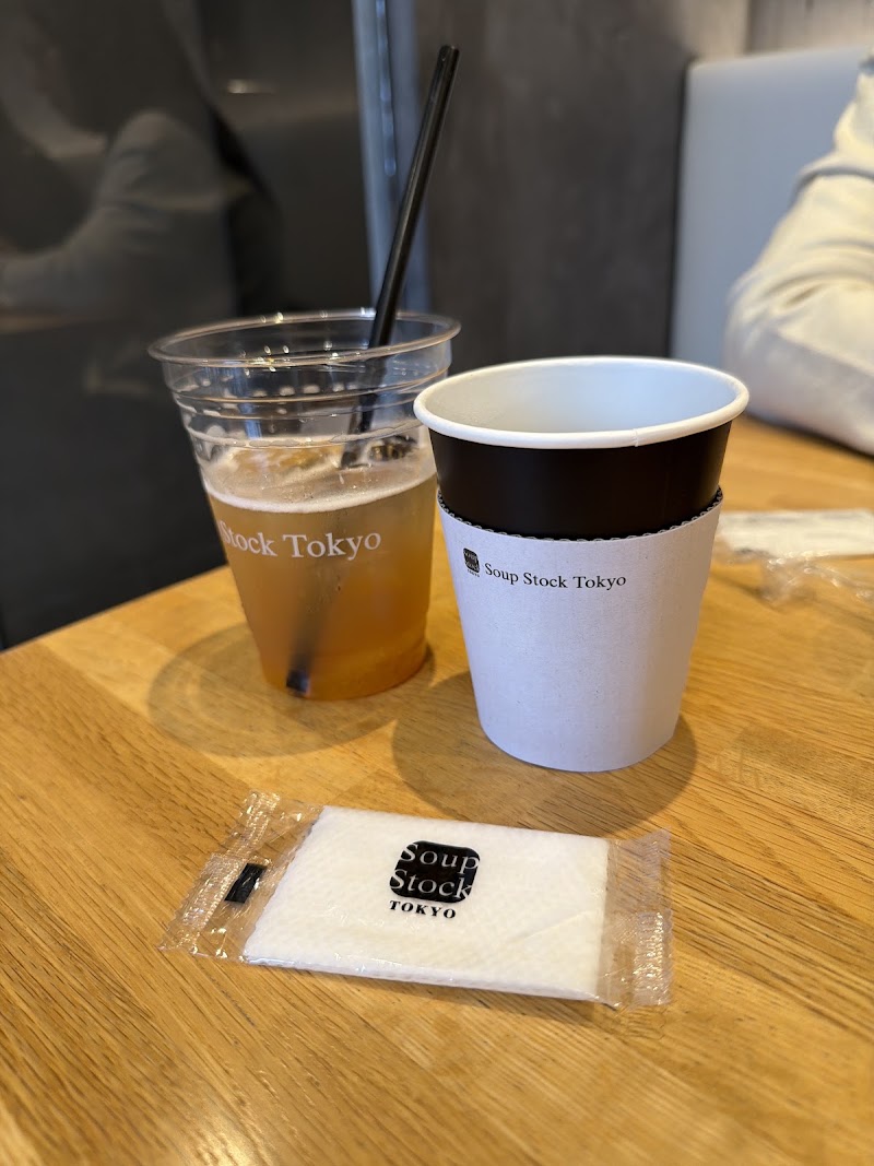 Soup Stock Tokyo - Soup Stock Tokyo, Japan, 〒530-0012 Osaka, Kita Ward, Shibata, 1-chōme−1−３ 阪急三番街館地上1階