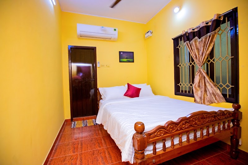 Corner Stays Near White Town - Corner Stays Near White Town 40, Perumal Koil St, near First Cry Shop, Viratipatu, Heritage Town, Puducherry, 605001, India