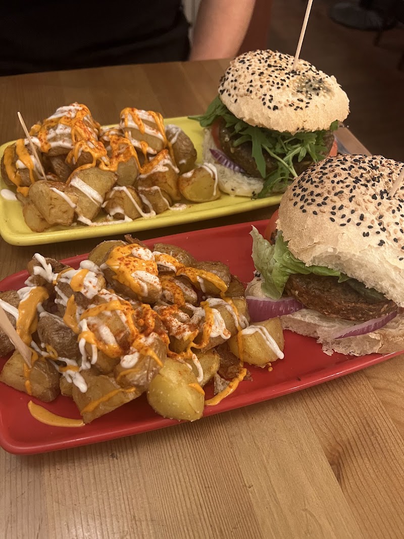 Vegan Cat Bar - Vegan Cat Bar Carrer de la Mercè, 29, Ciutat Vella, 08002 Barcelona, Spain