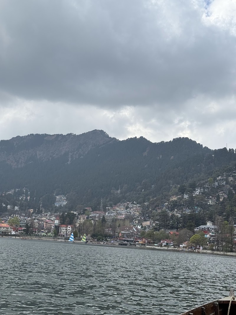 Lake Yacht Boat Stand - Lake Yacht Boat Stand, 9FR5+535, Mall Rd, Mallital, Nainital, Uttarakhand 263001, India