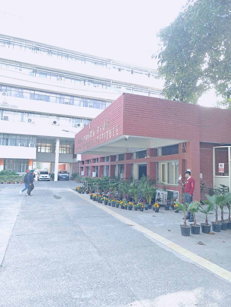 Central Forensic Science Laboratory - Central Forensic Science Laboratory, PQP5+PGJ, Dakshin Marg, 36A, Sector 36, Chandigarh, 160036, India