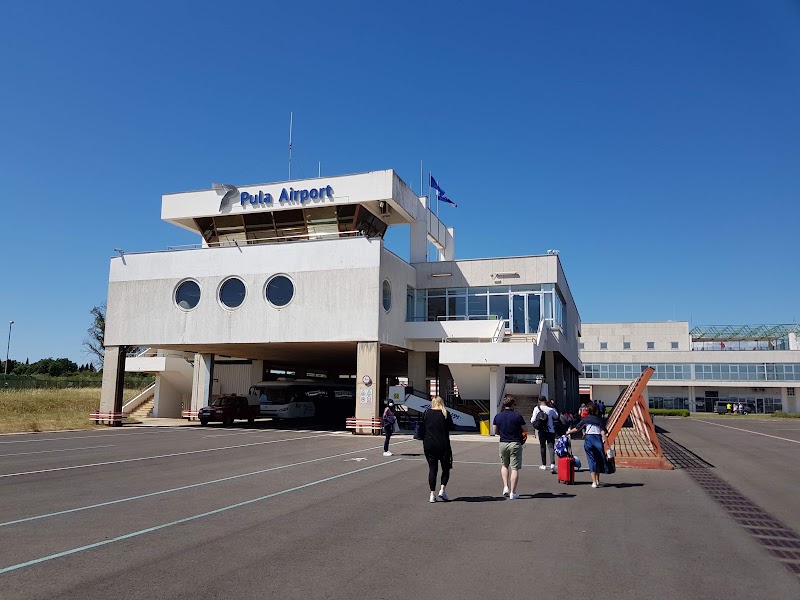 Pula Airport - Pula Airport, Ližnjan, Valtursko polje 210, 52100, Pula, Croatia