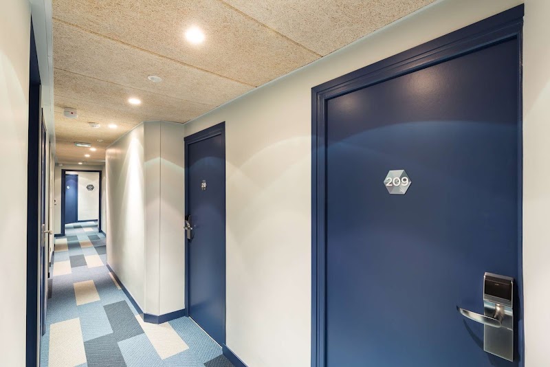 Hostel Ozz by HappyCulture - Hostel Ozz by HappyCulture 18 Rue Paganini, 06000 Nice, France