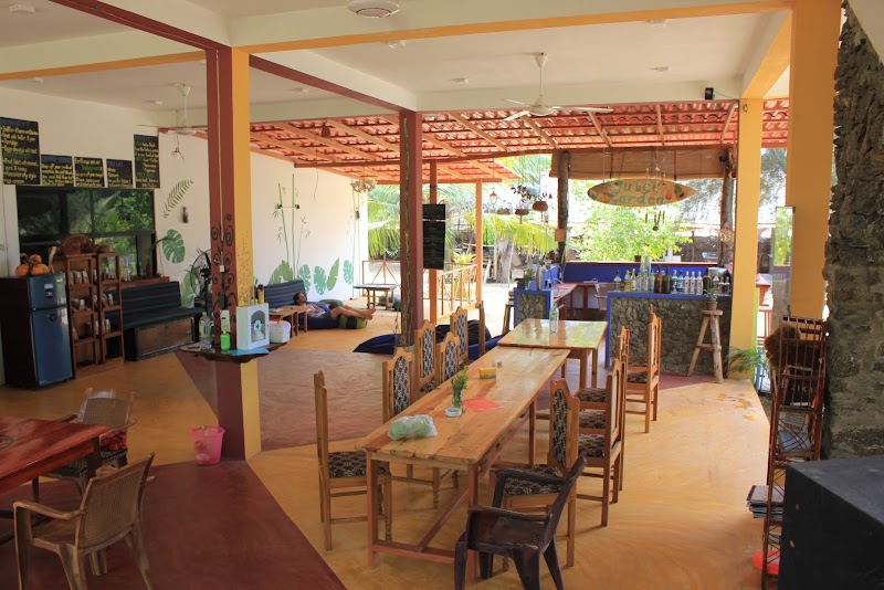 Sand Dune Beach Hotel - Sand Dune Beach Hotel Al azban, school Rd, Arugam Bay 32500, Sri Lanka
