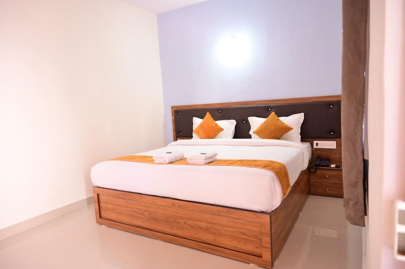 Hotel Dream Sky - Hotel Dream Sky Blue Barry Chowk, Sr No 58/2, near by Eon IT Park, Vitthal Borate Nagar, Tulaja Bhawani Nagar, Kharadi, Pune, Maharashtra 411014, India