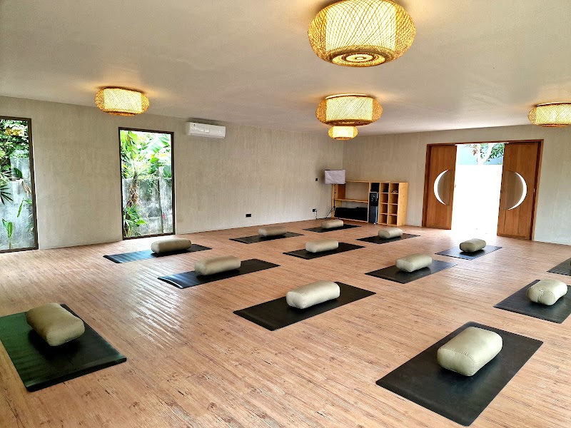 The Path Yoga Center & Recovery - The Path Yoga Center & Recovery no3, Jl. Munduk Tengah, Pererenan, Kec. Mengwi, Kabupaten Badung, Bali 80351, Indonesia