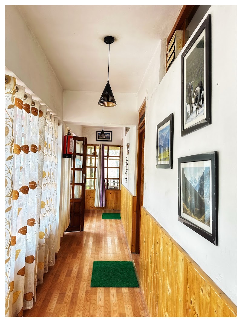 Himalayan Abode Joshimath !! Home Stay !! - Himalayan Abode Joshimath !! Home Stay !! Badrinath Road, Near J P Company, GREF camp, HH72+F8G, Road, near Rope way, Marwari Village, Badrinath, Joshimath, Uttarakhand 246443, India