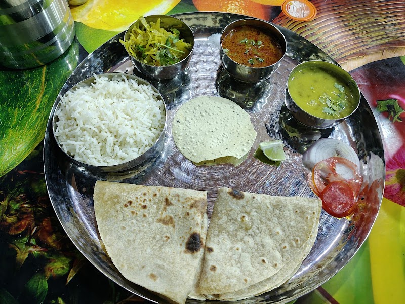 Hotel PurnaBramha Pure Veg Family Restaurant - Hotel PurnaBramha Pure Veg Family Restaurant Old Datta Mandir, Tarkarli Rd, Wayari, Kalethar, Maharashtra 416606, India