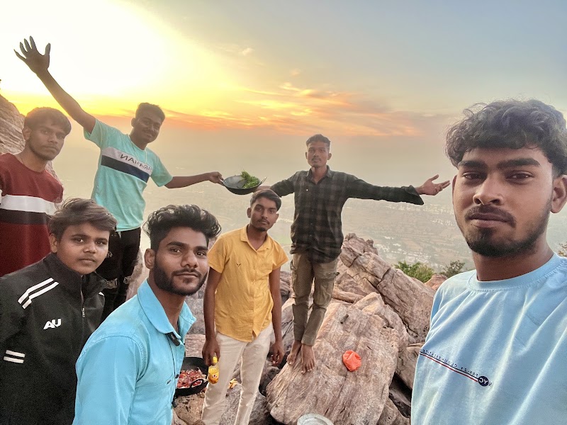 Top Of The Damau Dhara - Top Of The Damau Dhara, 4VR8+874, Salihabhatha, Chhattisgarh 495689, India