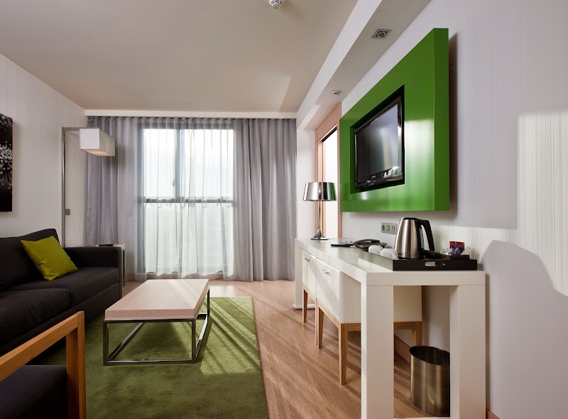 DoubleTree by Hilton Girona - DoubleTree by Hilton Girona Carrer Mossèn Joan Pons, 1, 17001 Girona, Spain