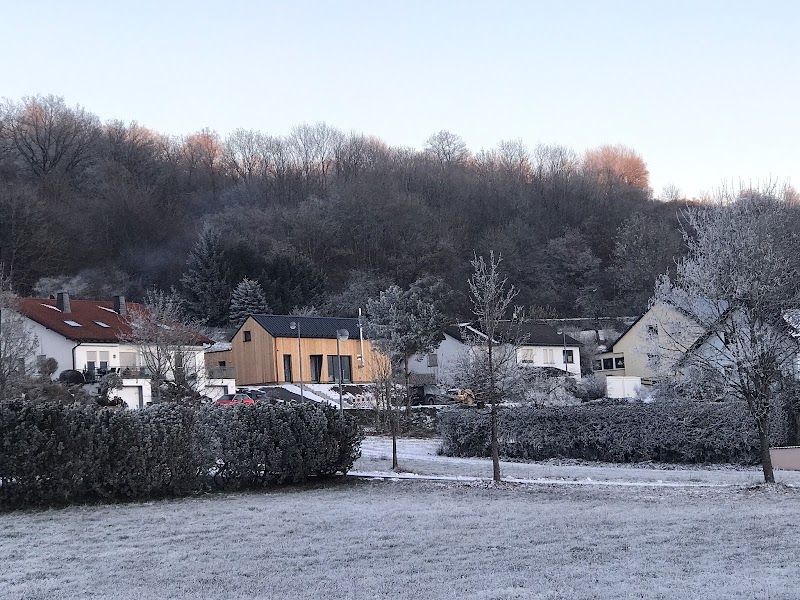 eifelhausaufzeit | Eifel | Vulkaneifel | ökologisches Wellness-Ferienhaus I Sauna, Kamin, Außendusche - eifelhausaufzeit | Eifel | Vulkaneifel | ökologisches Wellness-Ferienhaus I Sauna, Kamin, Außendusche, Römerstraße 10, 54552 Immerath, Germany