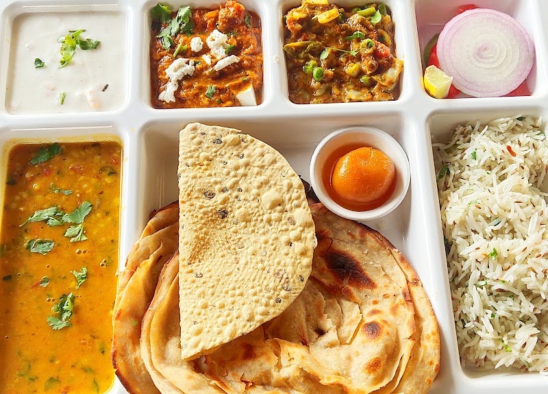 Roots Live Kitchen - Roots Live Kitchen Go for Eat Food Court, Opposite Rajasthan Vidhyapeeth College Airport Road, Old RTO Rd, Pratap Nagar, Udaipur, Rajasthan 313001, India