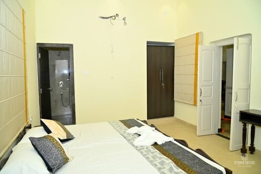 Heritage Haveli - Heritage Haveli C 21/102, Mahamandal Nagar, Lahurabir, Chetganj, Varanasi, Uttar Pradesh 221002, India