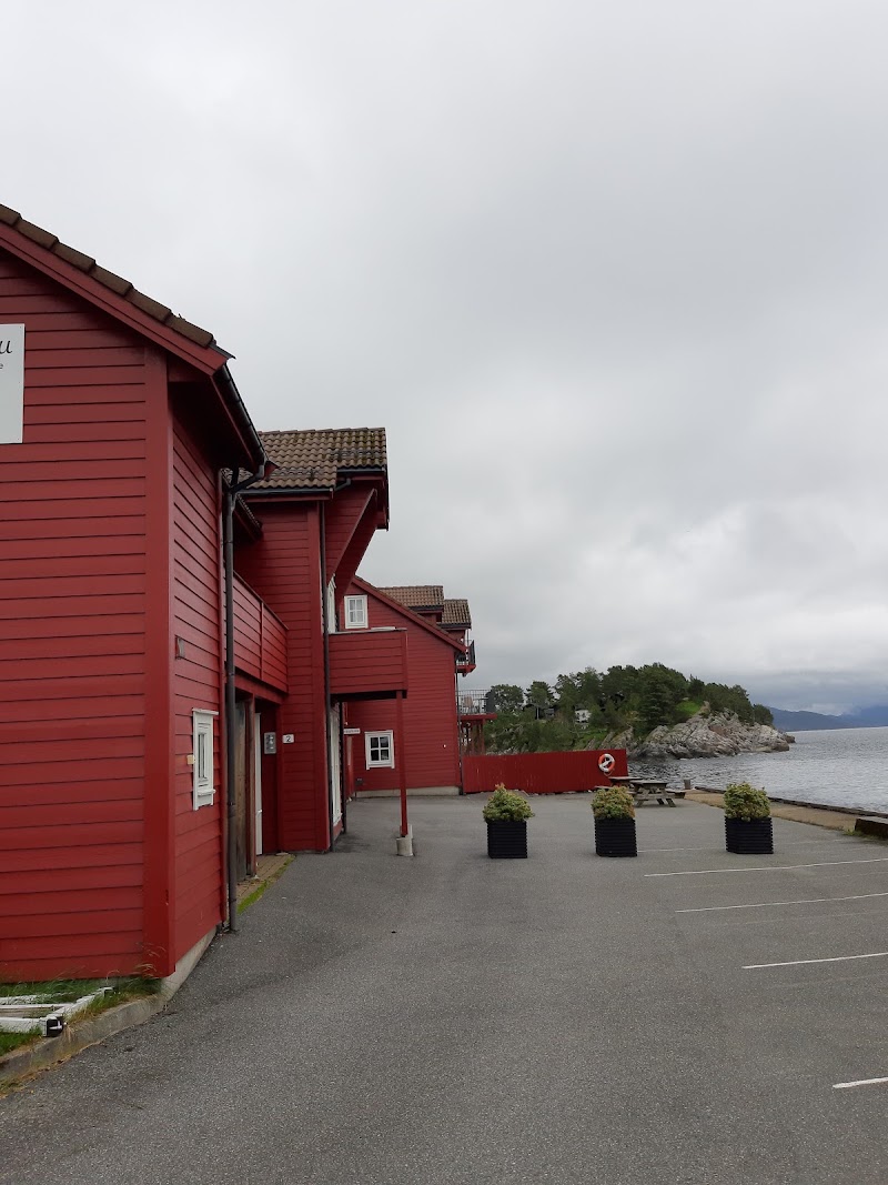 Florø Rorbu - Florø Rorbu Furuholmen 1, 6908 Florø, Norway