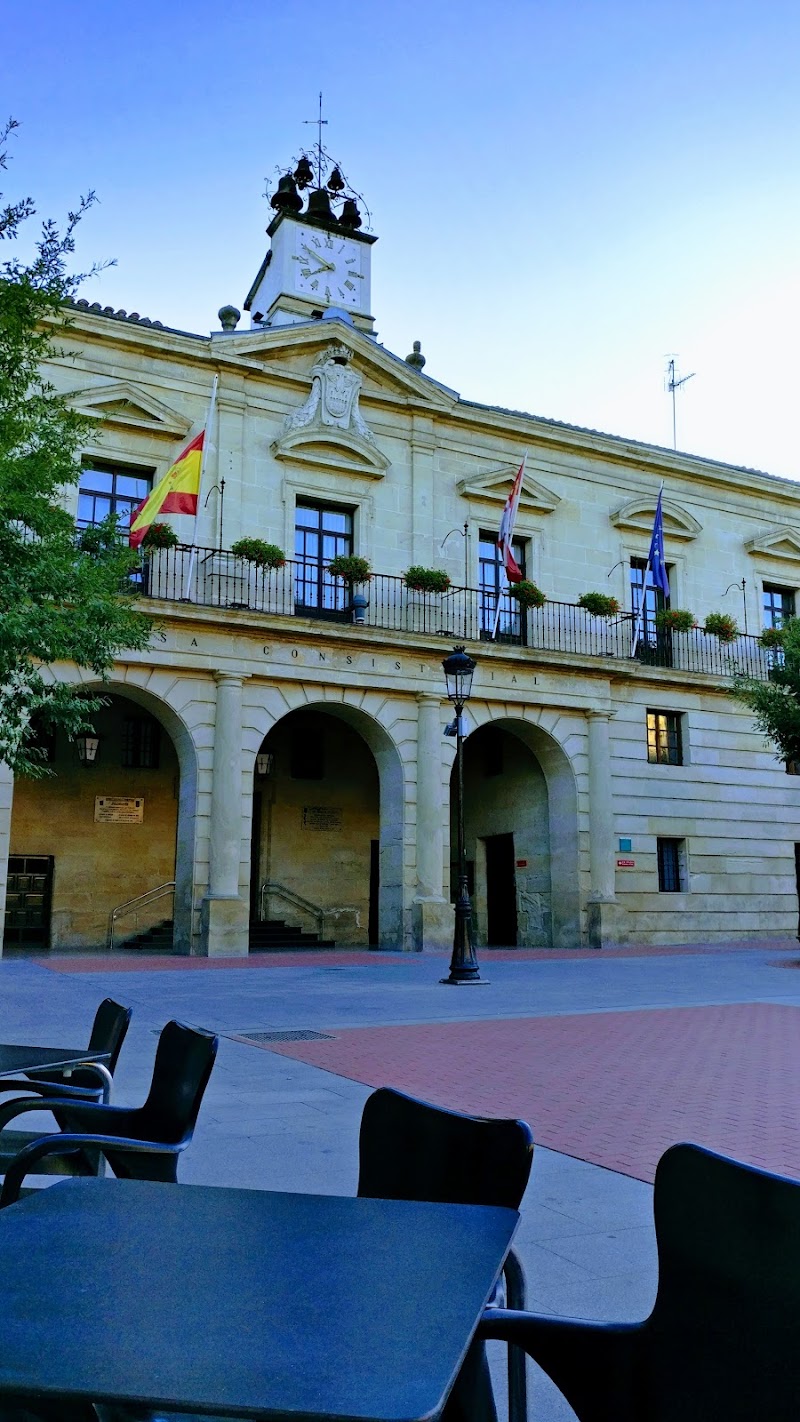 Plaza de España - Plaza de España Pl. de España, 09200 Miranda de Ebro, Burgos, Spain