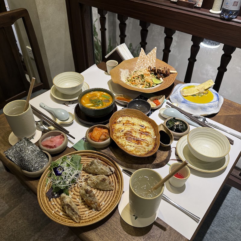 Rasa - Modern Vegetarian Bistro - Rasa - Modern Vegetarian Bistro 34 P. Lò Đúc, Hai Bà Trưng, Hà Nội 100000, Vietnam