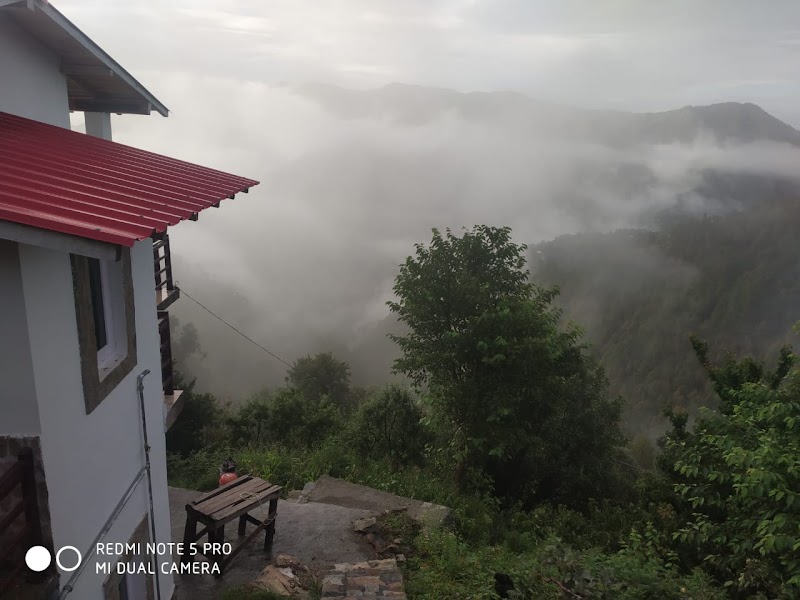 The Whistling Cottage - The Whistling Cottage, Malla Ramgarh, Ramgarh Rd, Ramgarh, Uttarakhand 263137, India