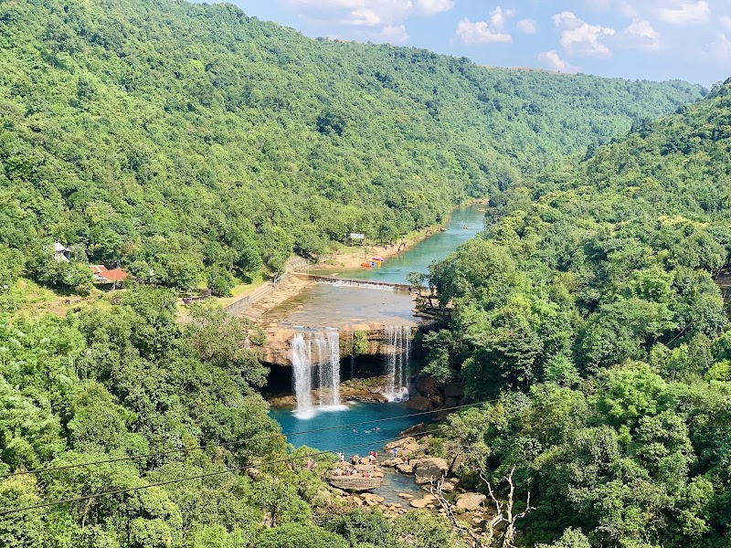 Krang Suri Waterfall - Krang Suri Waterfall Krang Suri Rd, Umlārem, Meghalaya 793161, India