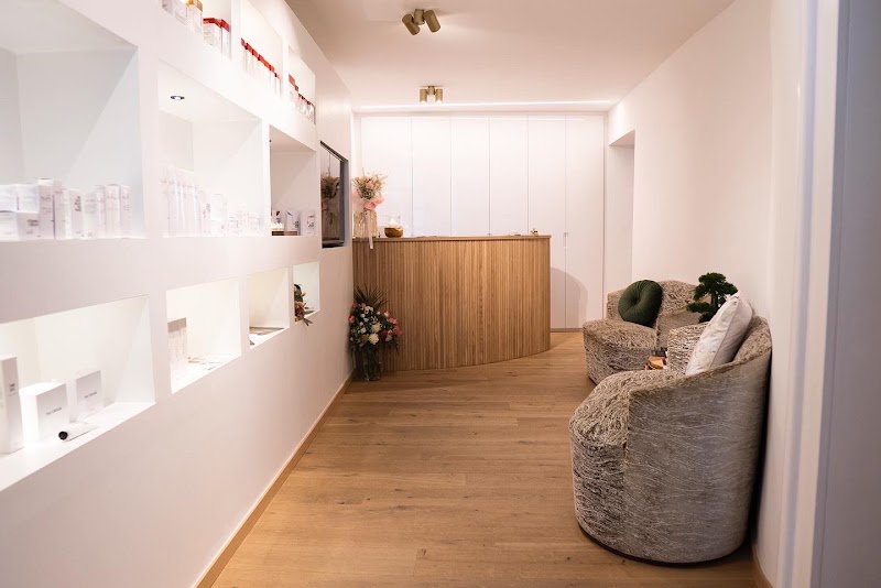 InnSKIN - Kosmetik | Haarentfernung | Hydrafacial | Verjüngung - InnSKIN - Kosmetik | Haarentfernung | Hydrafacial | Verjüngung Maria-Theresien-Straße 22, 6020 Innsbruck, Austria