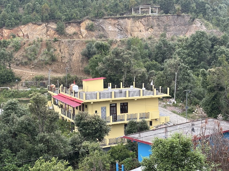Mountain View Homestay - Mountain View Homestay, 93RF+P6V, near mayawati aashram, Vill, Forti, Uttarakhand 262524, India
