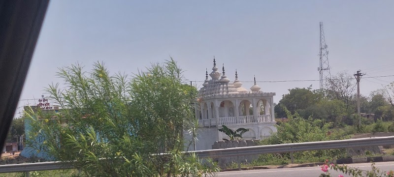 Muni Dongar मुनी डोंगर - Muni Dongar मुनी डोंगर, 6HP8+W6, Teka, Chhattisgarh 493551, India