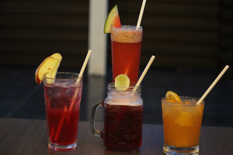 The Terrace - The Terrace Compound 5, Hotel Kings International, Juhu Tara Rd, Janki Kutir, Theosophical Housing Colony, Juhu, Mumbai, Maharashtra 400049, India