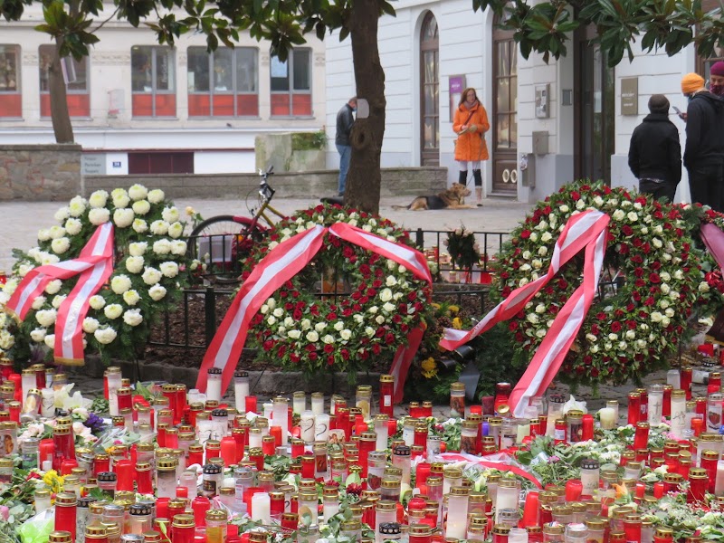 The Bermuda Triangle - The Bermuda Triangle, 1010 Vienna, Austria