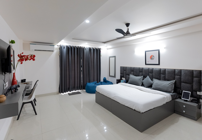 Housr Sector 27 - Housr Sector 27 Plot No.538, behind DLF, Supermart-1, Sector 27, Gurugram, Haryana 122009, India
