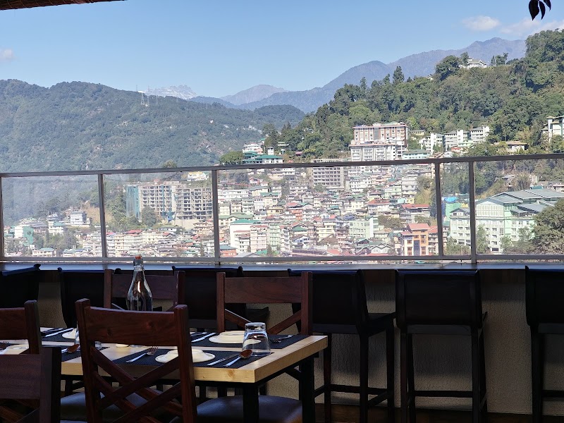 Treat Rooftop Cafe & Bar - Treat Rooftop Cafe & Bar Tibet Rd, behind BL House, Arithang, Gangtok, Sikkim 737101, India