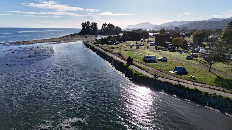 Tahuna Beach Holiday Park - Tahuna Beach Holiday Park, 70 Beach Road, Tāhunanui, Nelson 7011, New Zealand