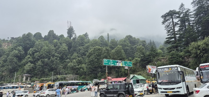 Manali Pvt Bus Stand - Manali Pvt Bus Stand, 65MQ+M74, NH 3, Dhungri Village, Manali, Nasogi, Himachal Pradesh 175131, India